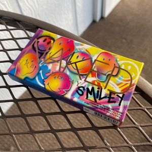 Urban Decay Naked Smiley Chill Happy Vegan Long Wear Eyeshadow Pallet 6 Shades